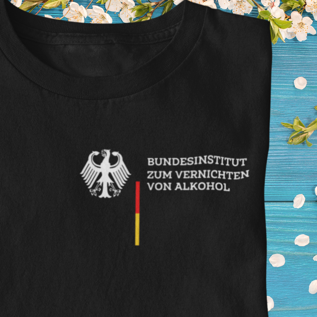 Classic Organic T-Shirt "Bundesinstitut/Alkohol"